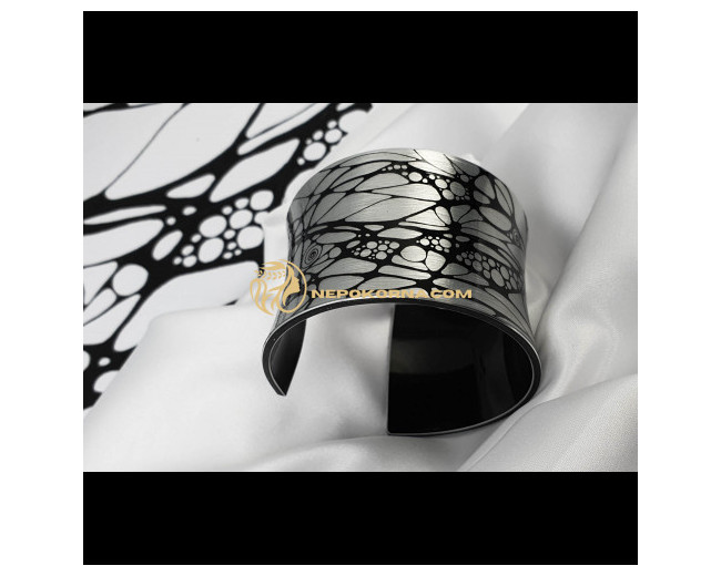 Bratara In nuanta argintie