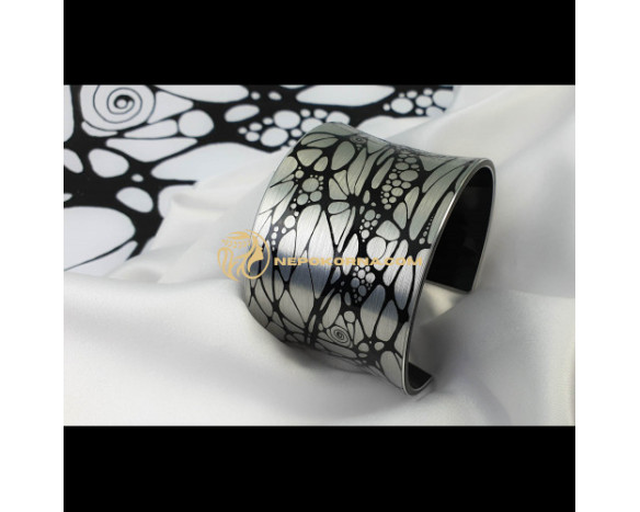 Bratara In nuanta argintie