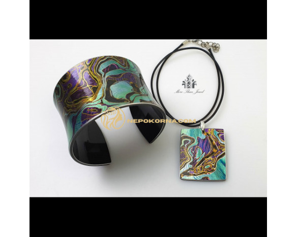 Bratara si colier - Univers