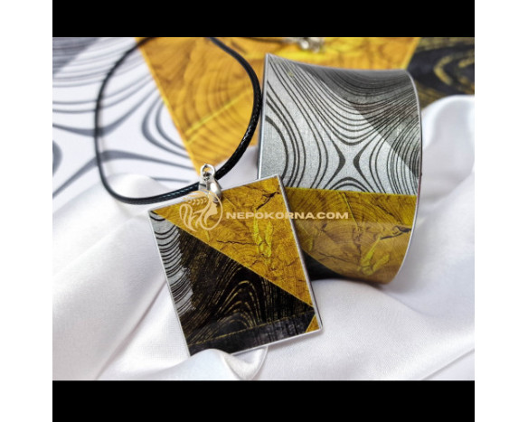 Bratara si colier - Intelepciune