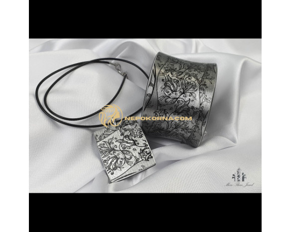 Bratara si colier - Minunatie