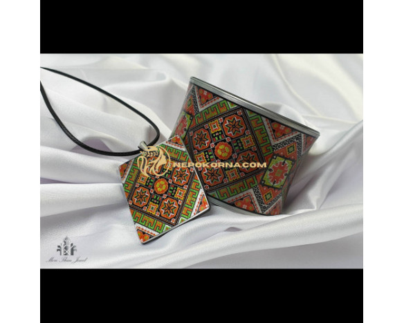 Bratara si colier - Credinta