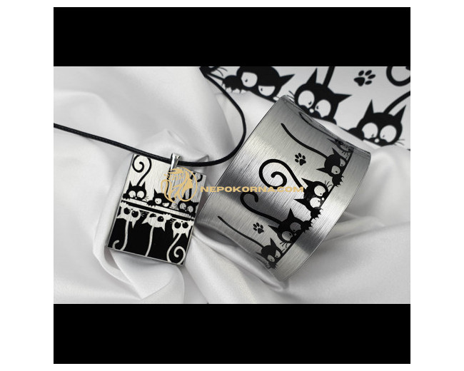 Bratara si colier - Mur