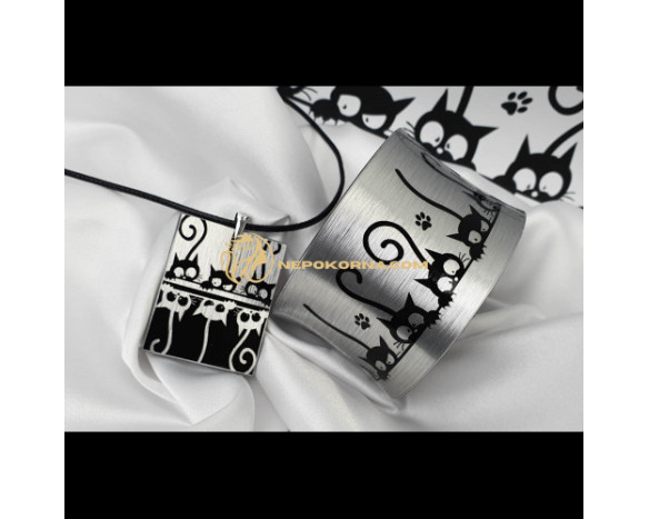 Bratara si colier - Mur